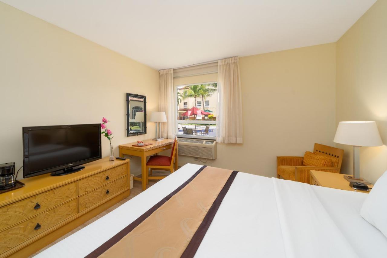 Quality Hotel Real Aeropuerto San Salvador San Luis Bagian luar foto
