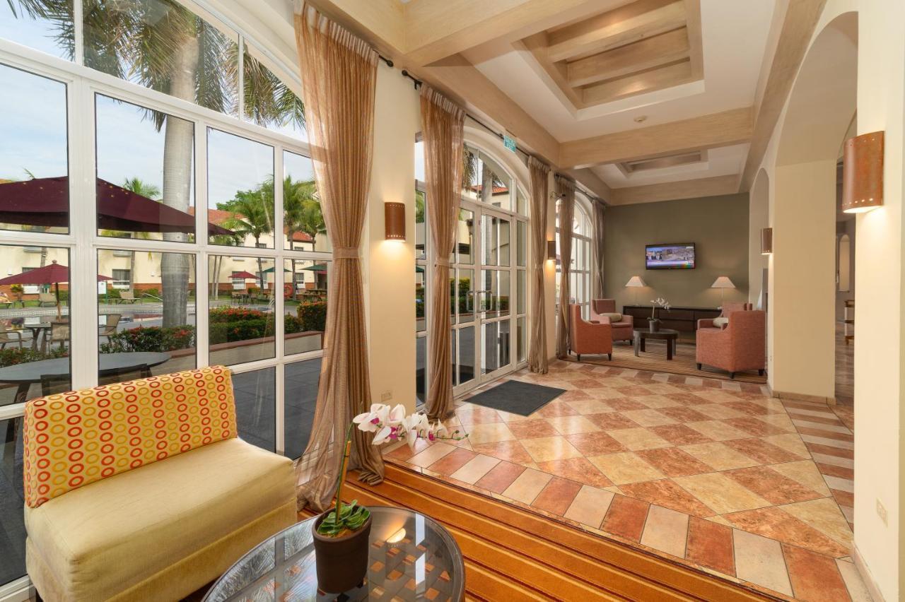Quality Hotel Real Aeropuerto San Salvador San Luis Bagian luar foto