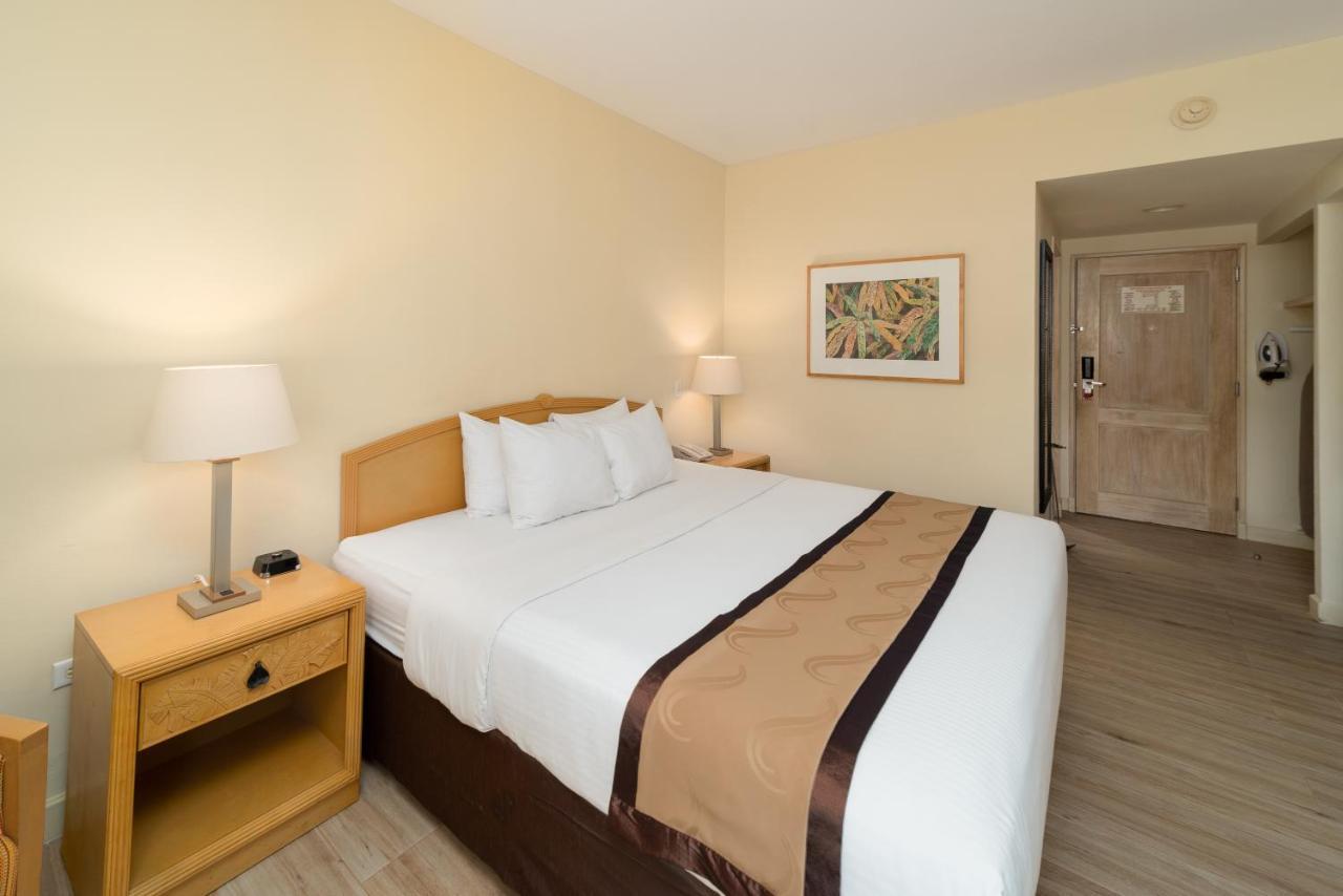 Quality Hotel Real Aeropuerto San Salvador San Luis Bagian luar foto