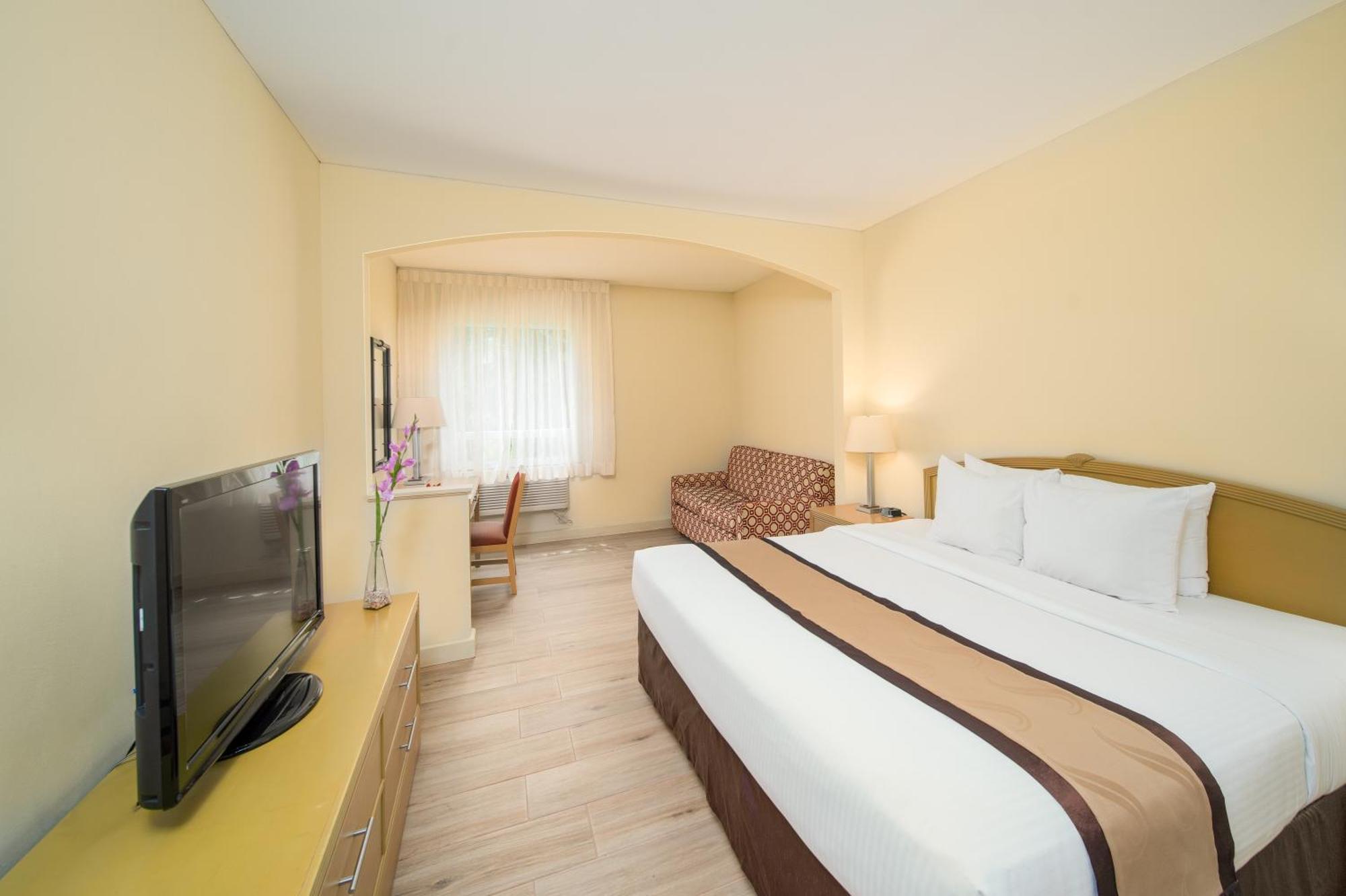 Quality Hotel Real Aeropuerto San Salvador San Luis Bagian luar foto